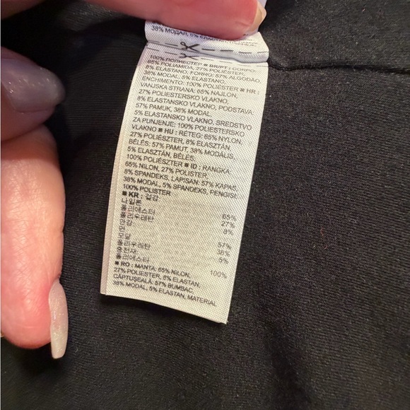 Banana Republic Unisex Large Gray Quilted/Water Resist Vest  Excellent Condition - Picture 12 of 13